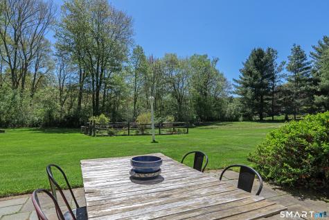 9 Cemetery Road Newtown CT 06470