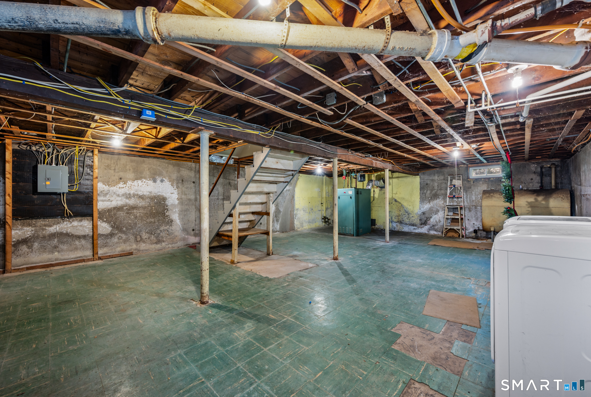 28 Lawndale Avenue Bristol CT 06010