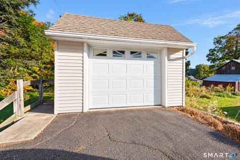 28 Lawndale Avenue Bristol CT 06010