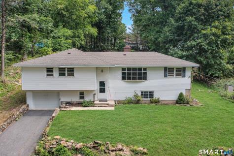 4 Musnug Road Danbury CT 06811