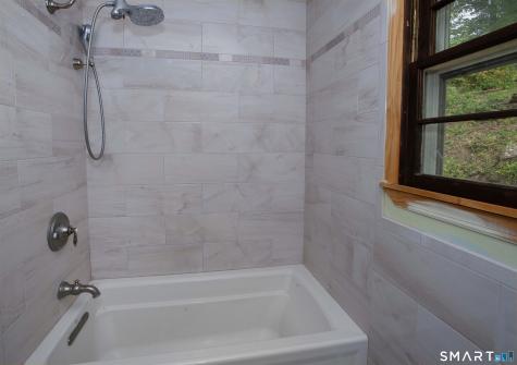 4 Musnug Road Danbury CT 06811