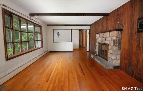 4 Musnug Road Danbury CT 06811