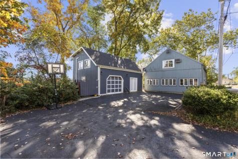 17 East River Road Guilford CT 06437