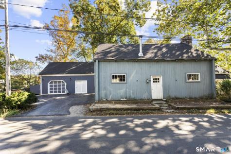 17 East River Road Guilford CT 06437