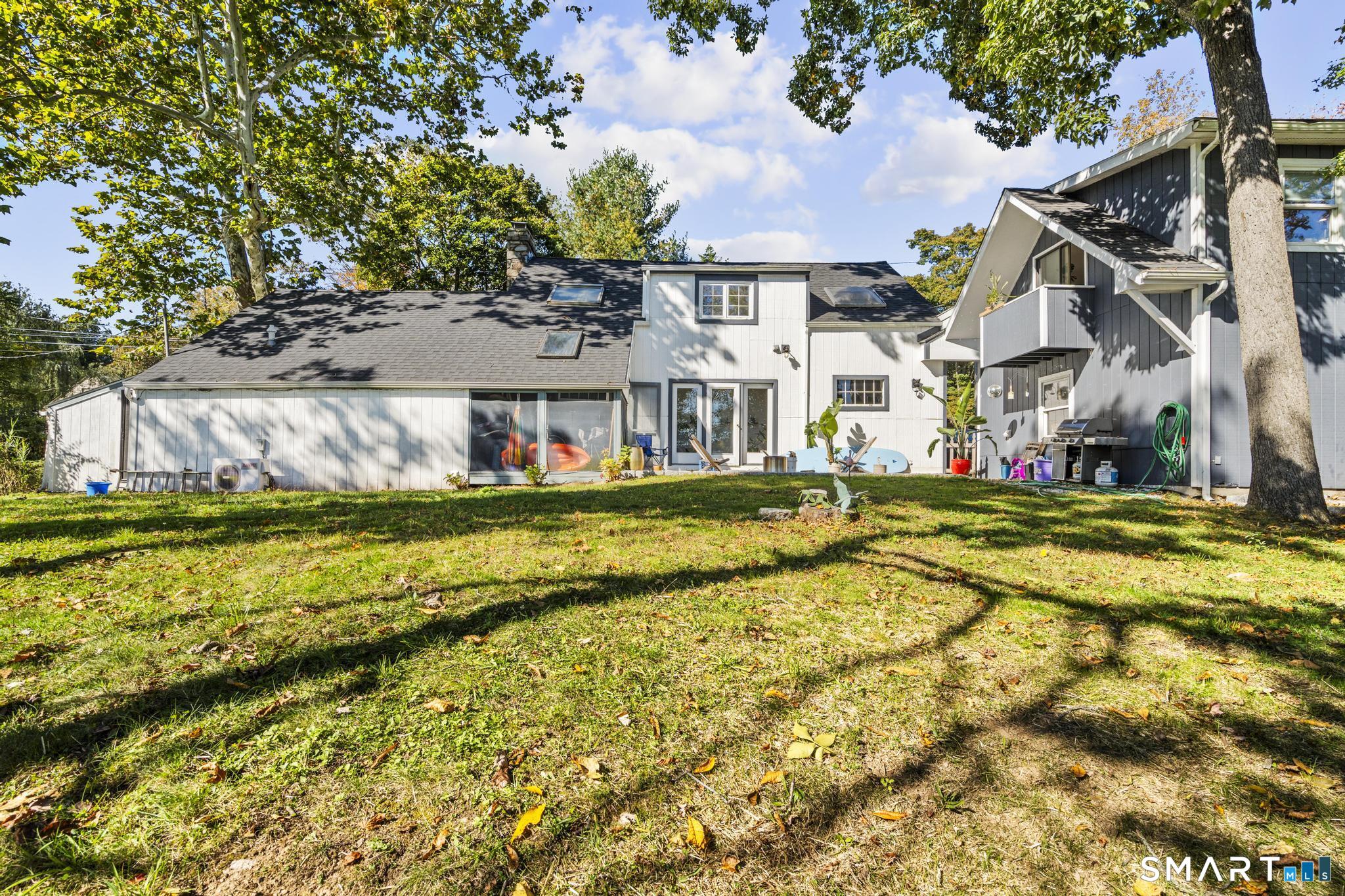 17 East River Road Guilford CT 06437
