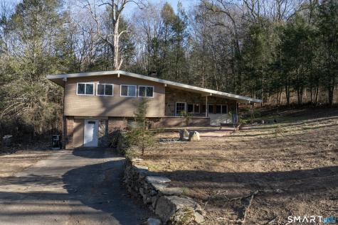 206 North Moodus Road East Hampton CT 06469