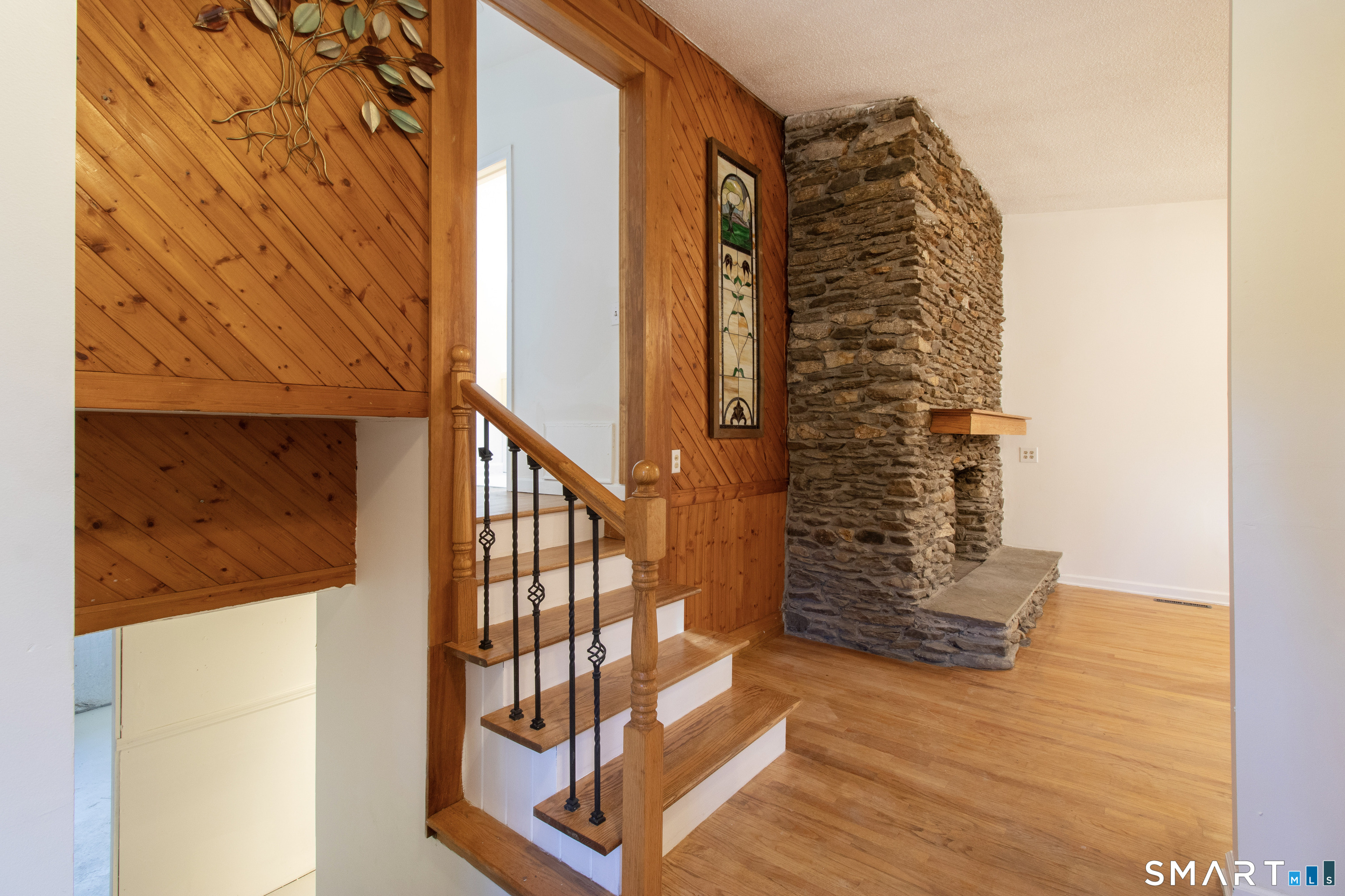 206 North Moodus Road East Hampton CT 06469