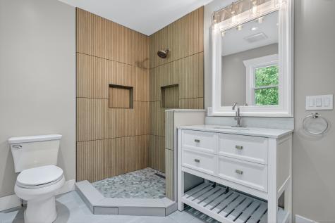 80 Elizabeth Lane Middletown CT 06457