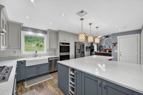 80 Elizabeth Lane Middletown CT 06457