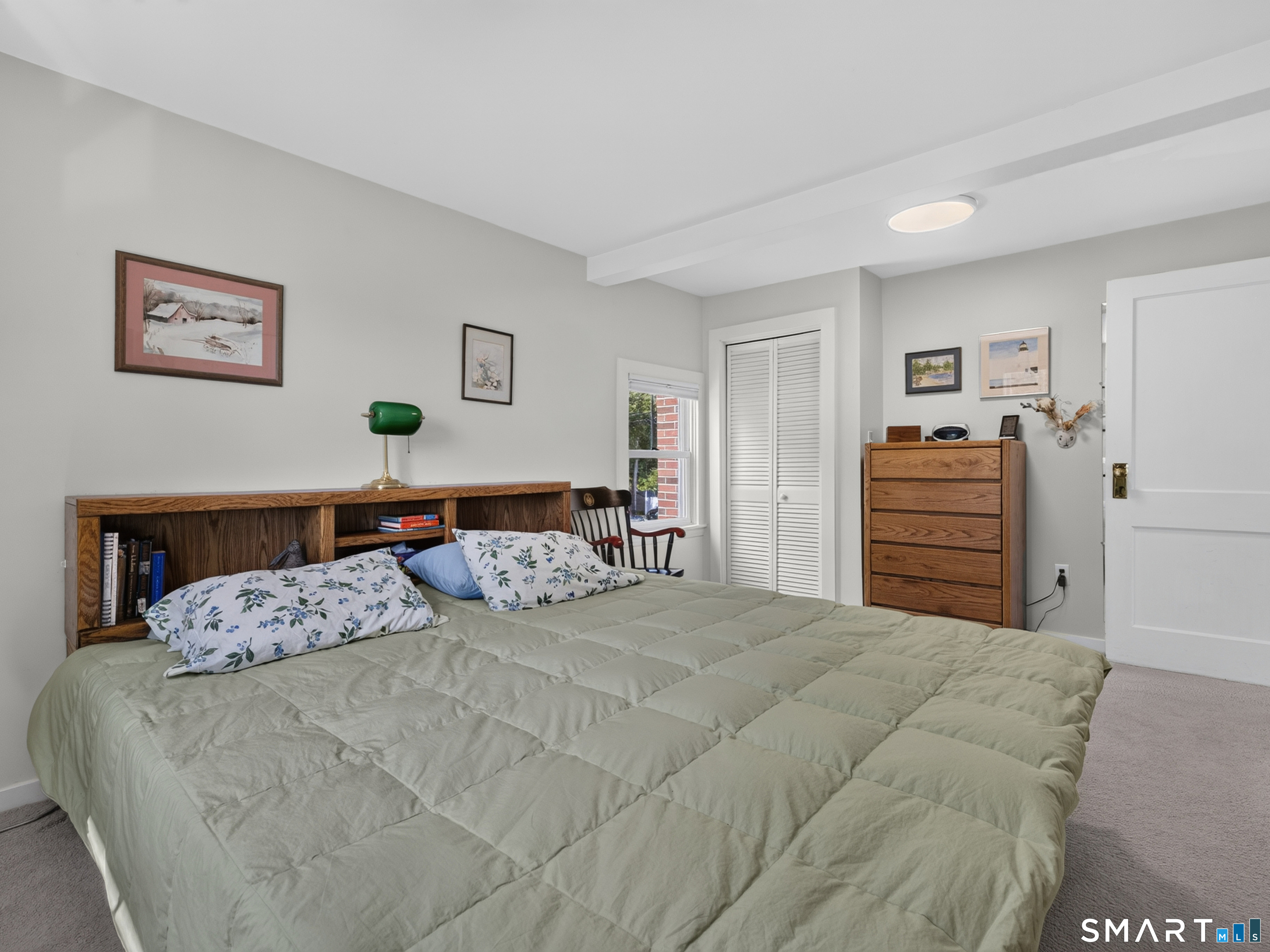 16 Quaker Lane Waterford CT 06375