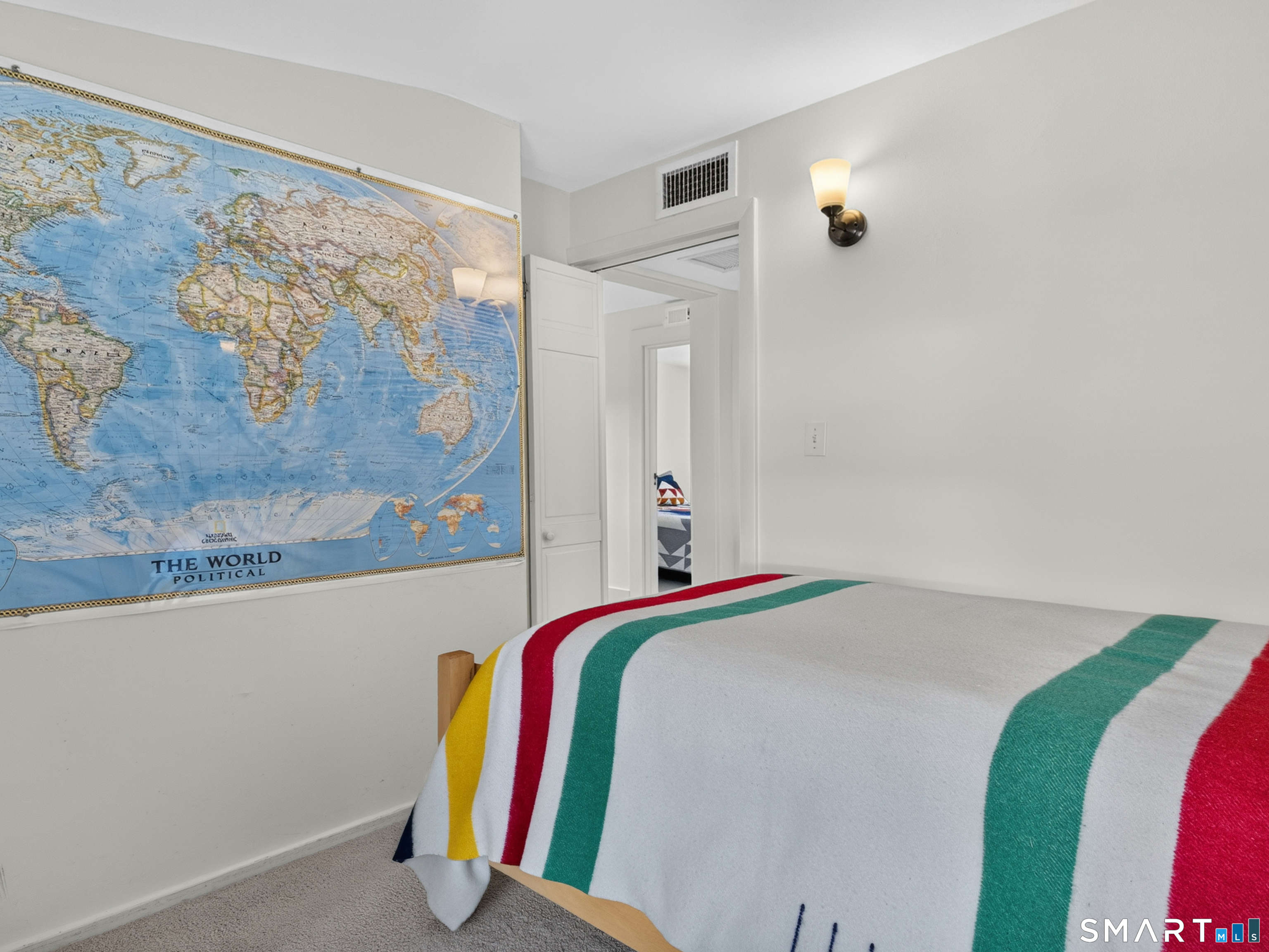 16 Quaker Lane Waterford CT 06375