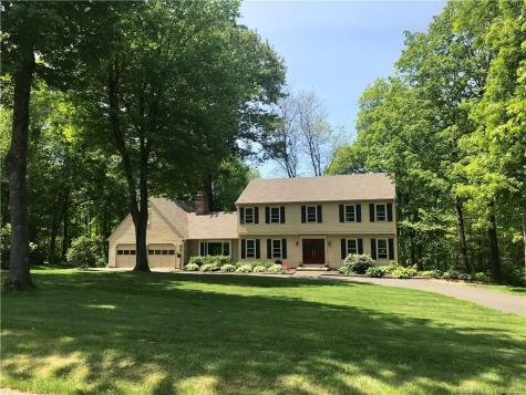 7 Guardhouse Drive Redding CT 06896