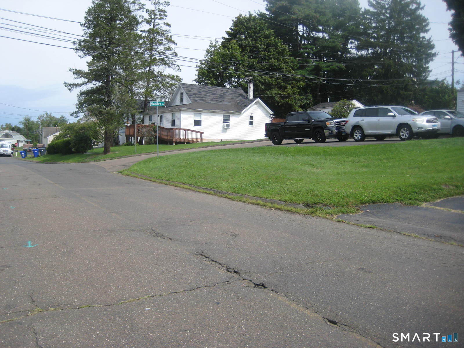21 Brainerd Road Branford CT 06405