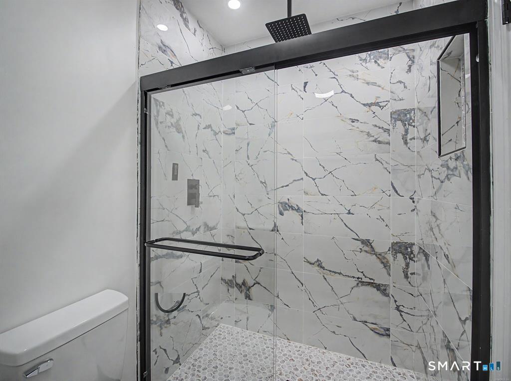 61 Fairview Avenue Enfield CT 06082