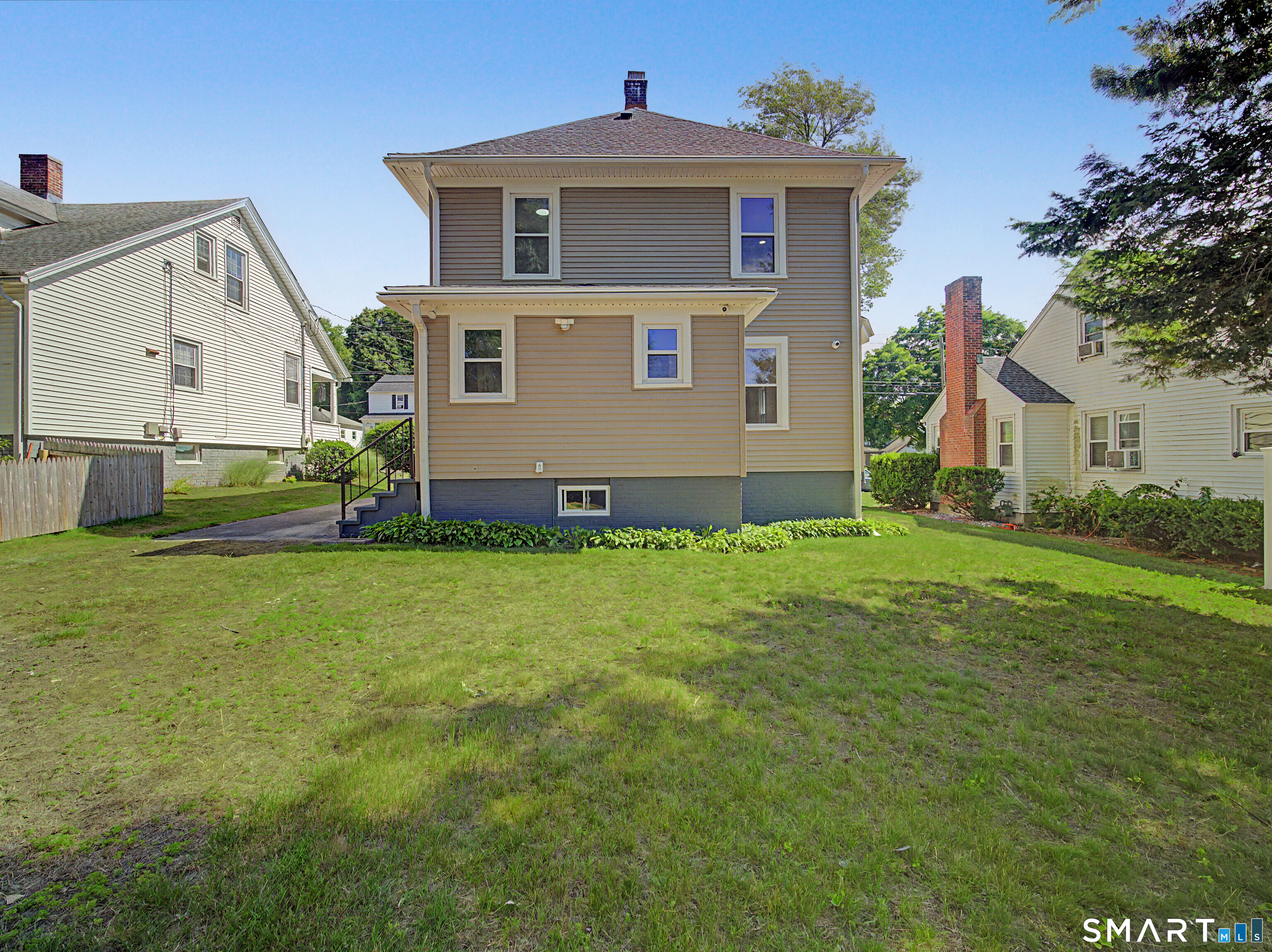 61 Fairview Avenue Enfield CT 06082