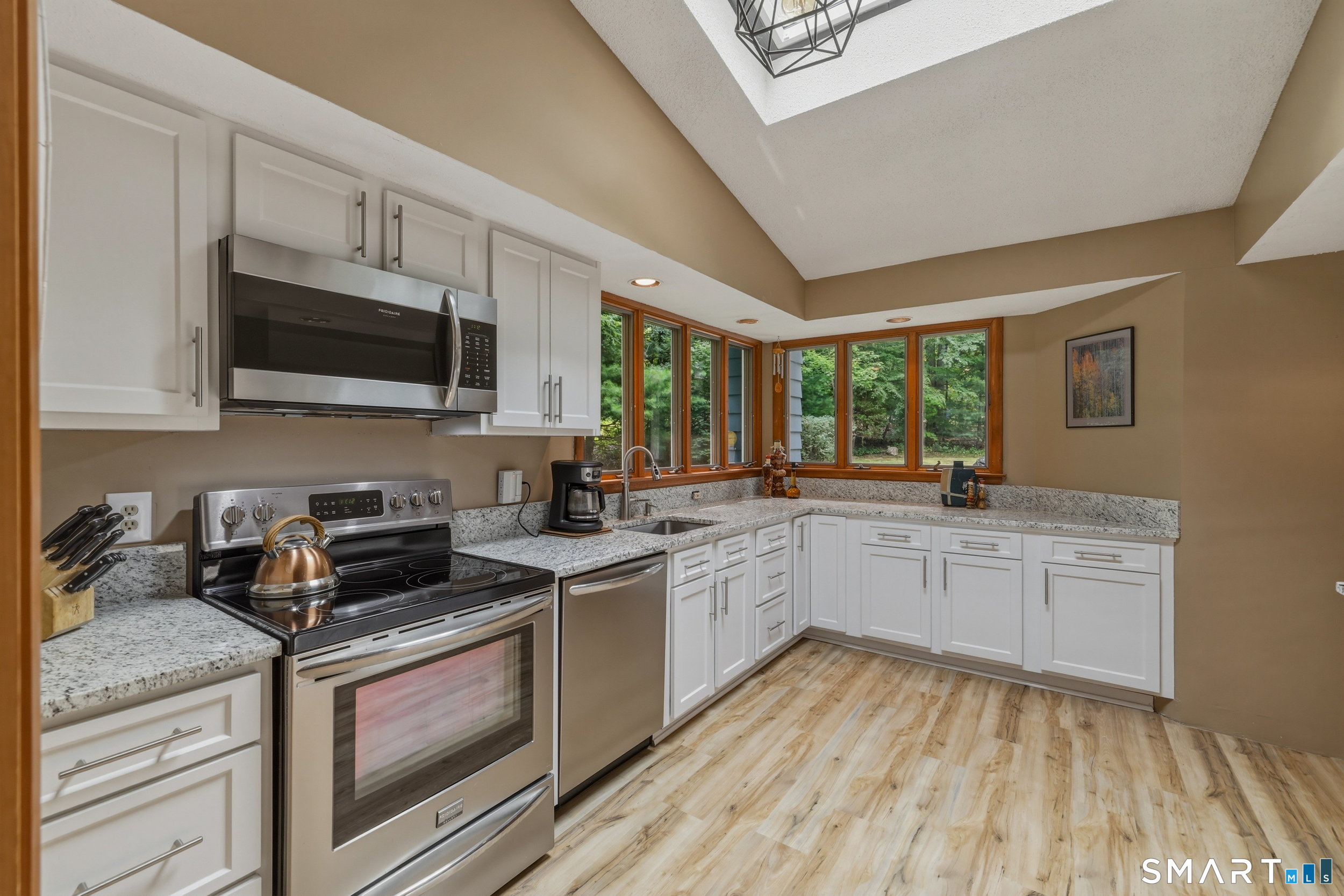 30 Grant Hill Road Bloomfield CT 06002