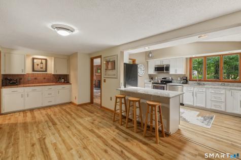 30 Grant Hill Road Bloomfield CT 06002