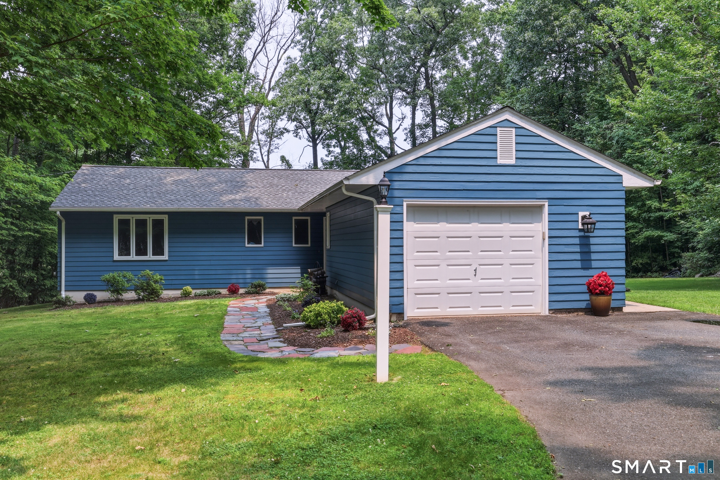 30 Grant Hill Road Bloomfield CT 06002