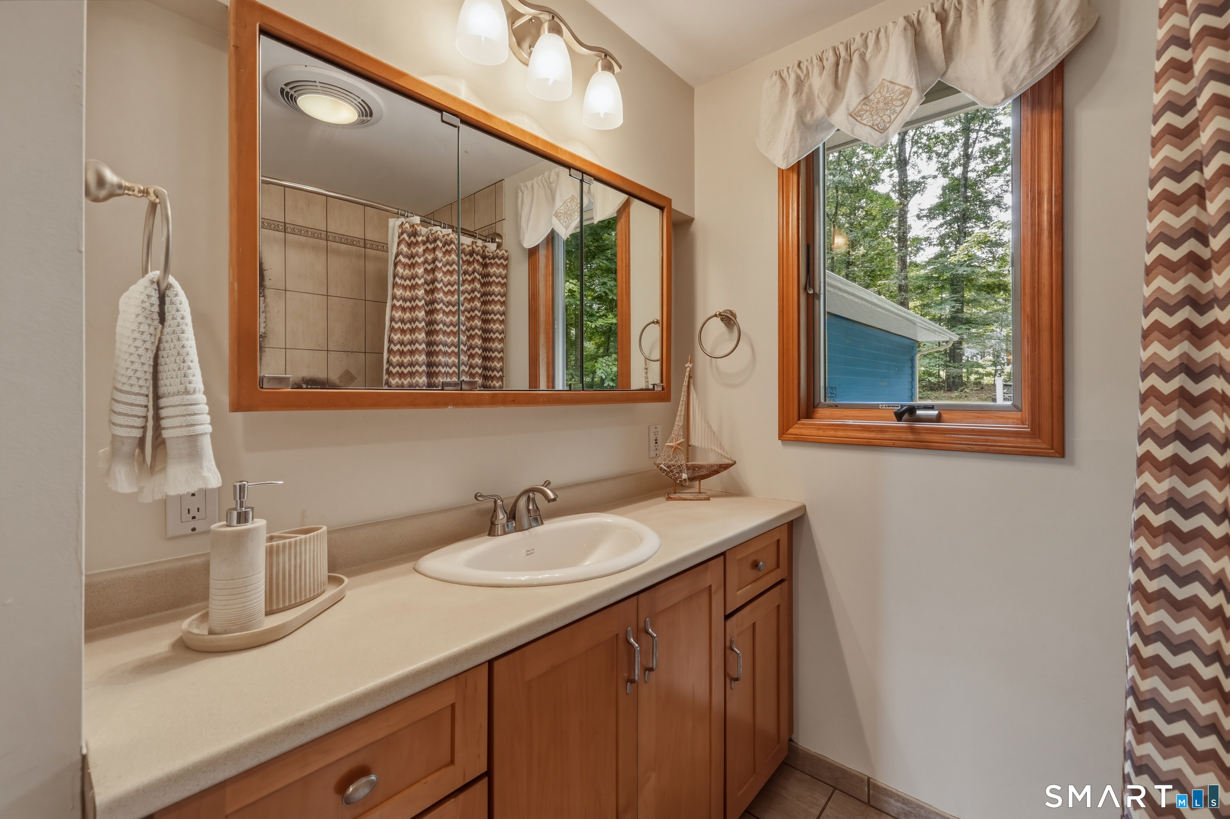 30 Grant Hill Road Bloomfield CT 06002