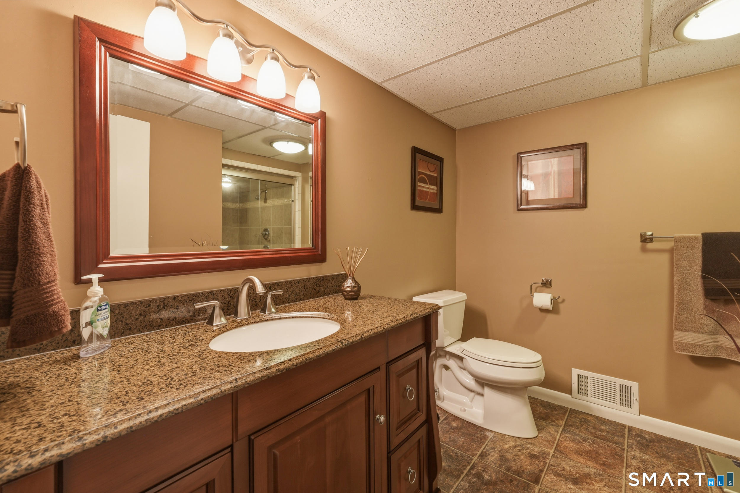 30 Grant Hill Road Bloomfield CT 06002