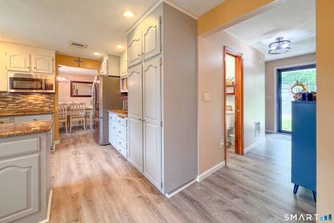141 Sandy Lane Meriden CT 06450