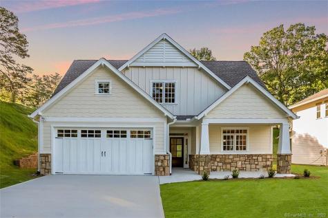 0002-7 Edgewater Circle East Hampton CT 06424