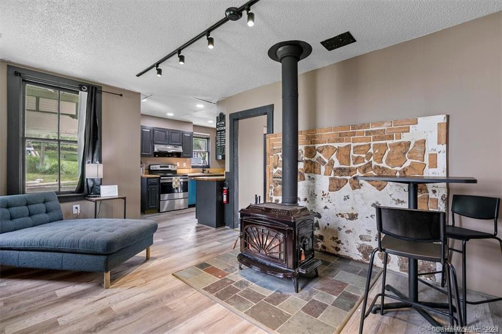 7 Swan Avenue Norwich CT 06360