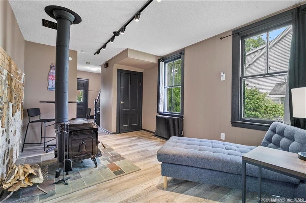 7 Swan Avenue Norwich CT 06360