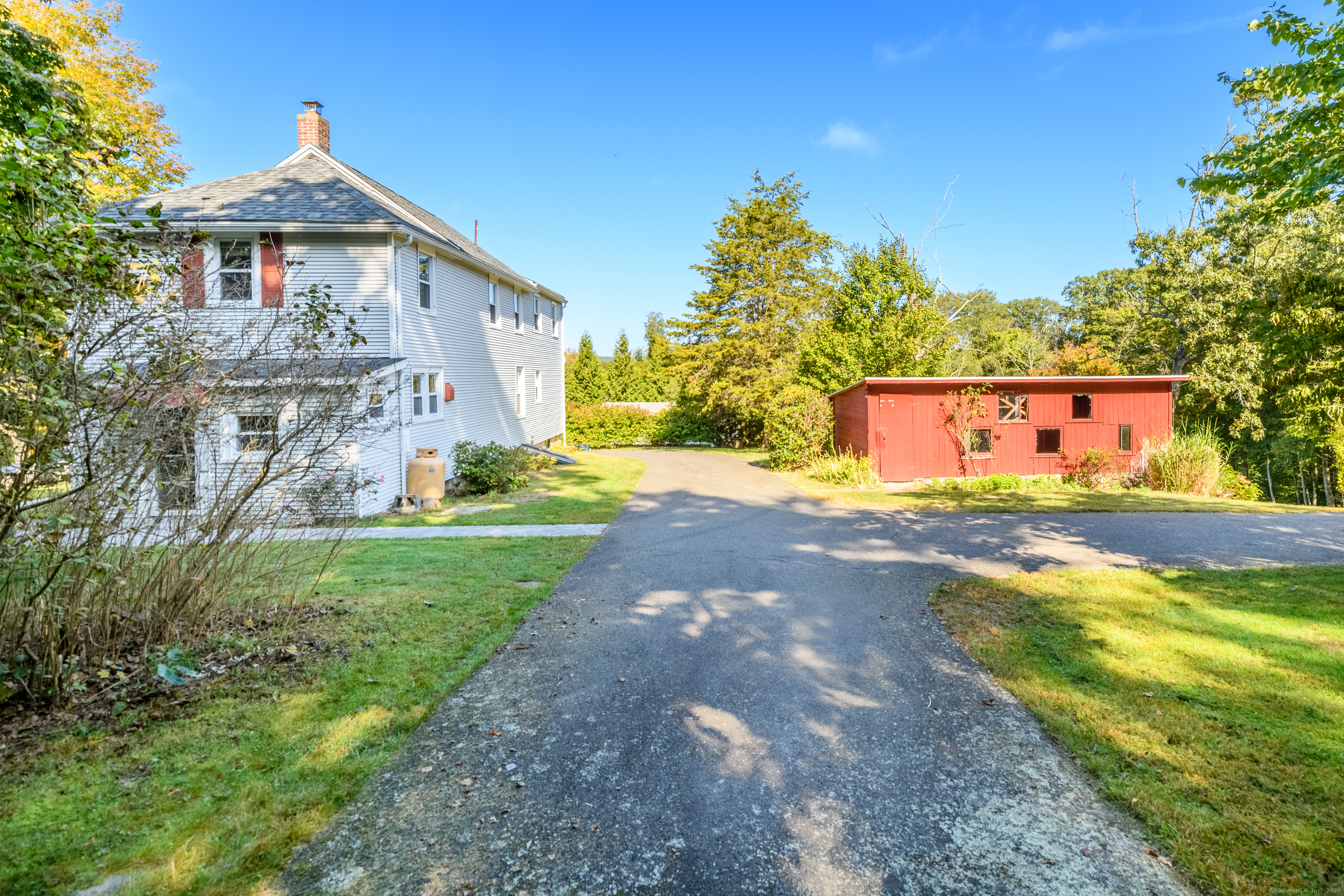 46 Chestnut Hill Road East Hampton CT 06424