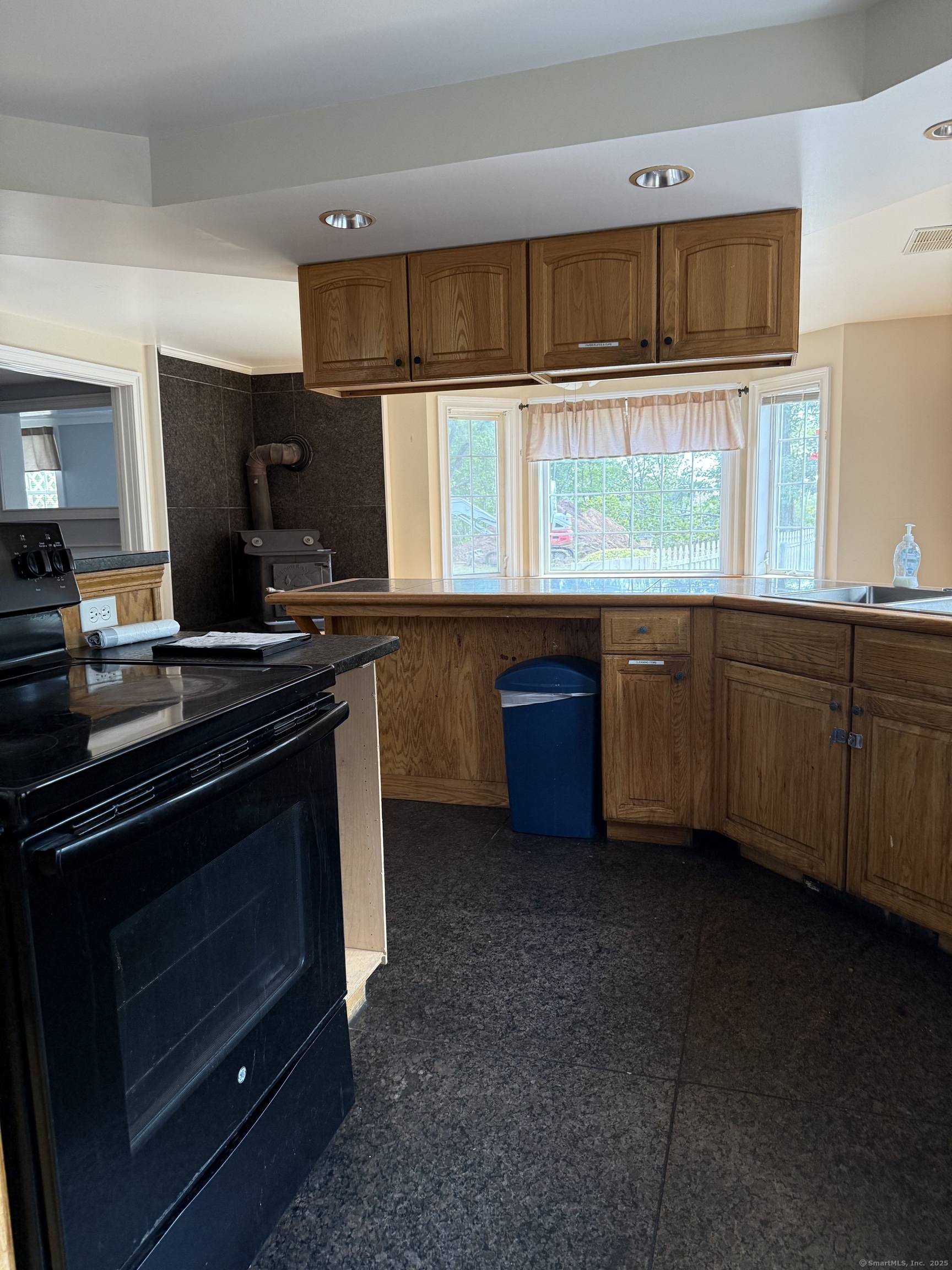 300 Bradley Street East Haven CT 06512