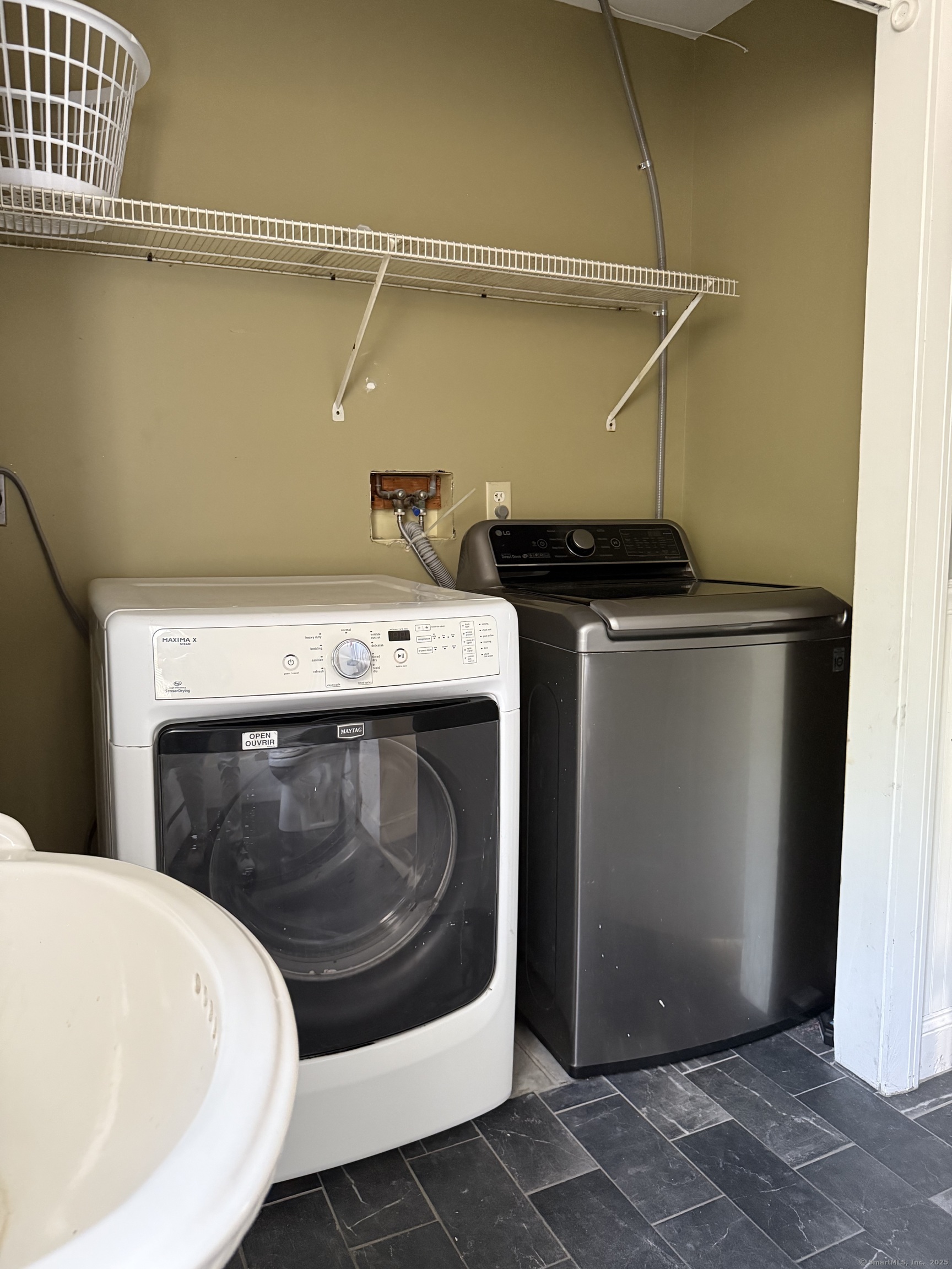 300 Bradley Street East Haven CT 06512