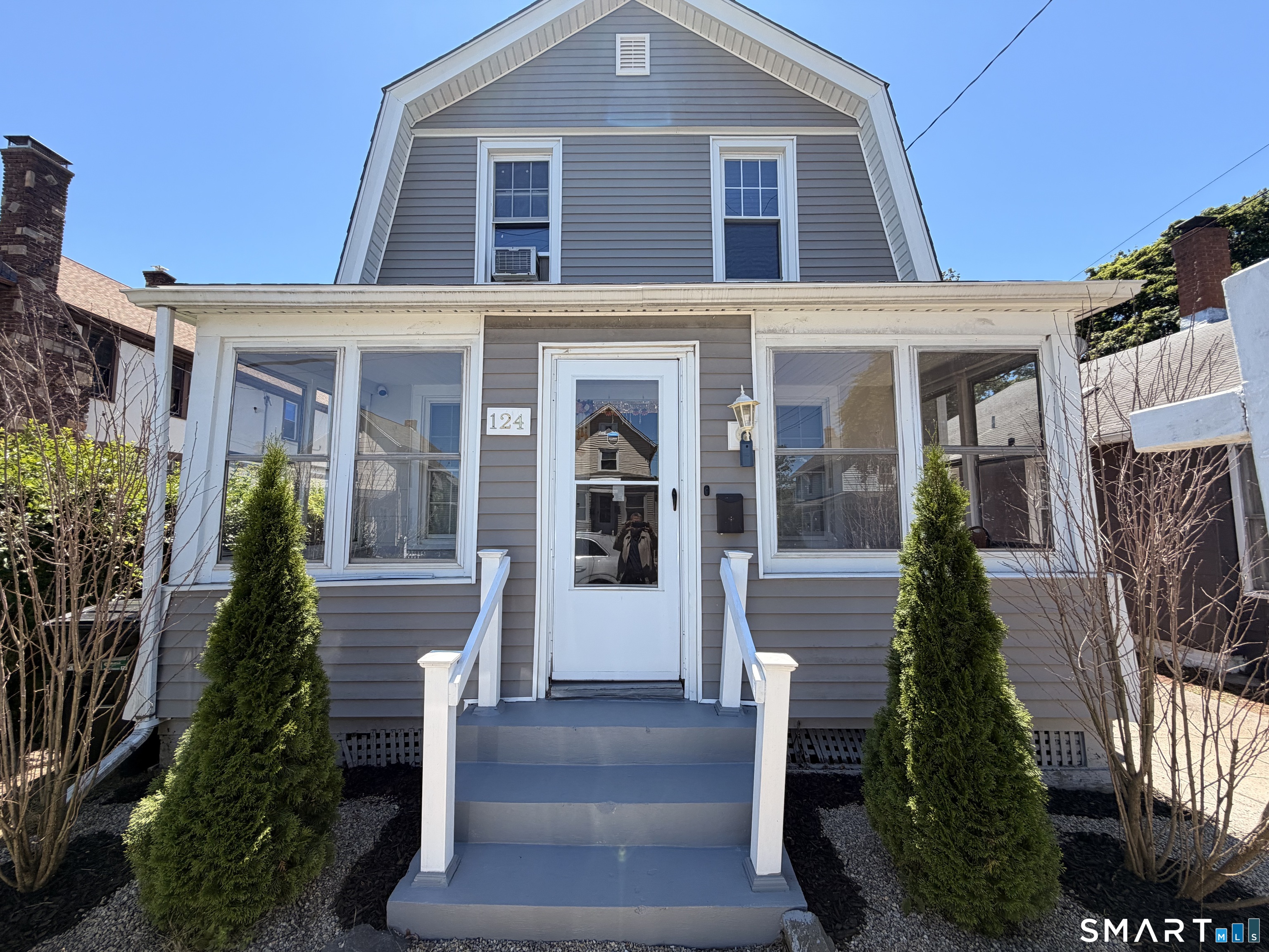 124 Richards Street West Haven CT 06516