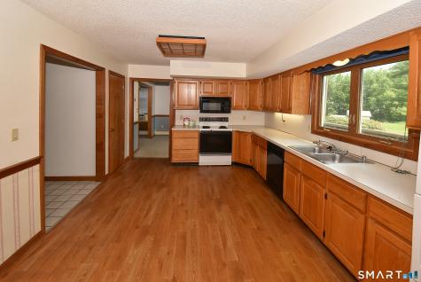 66 Country Club Drive Windsor CT 06095
