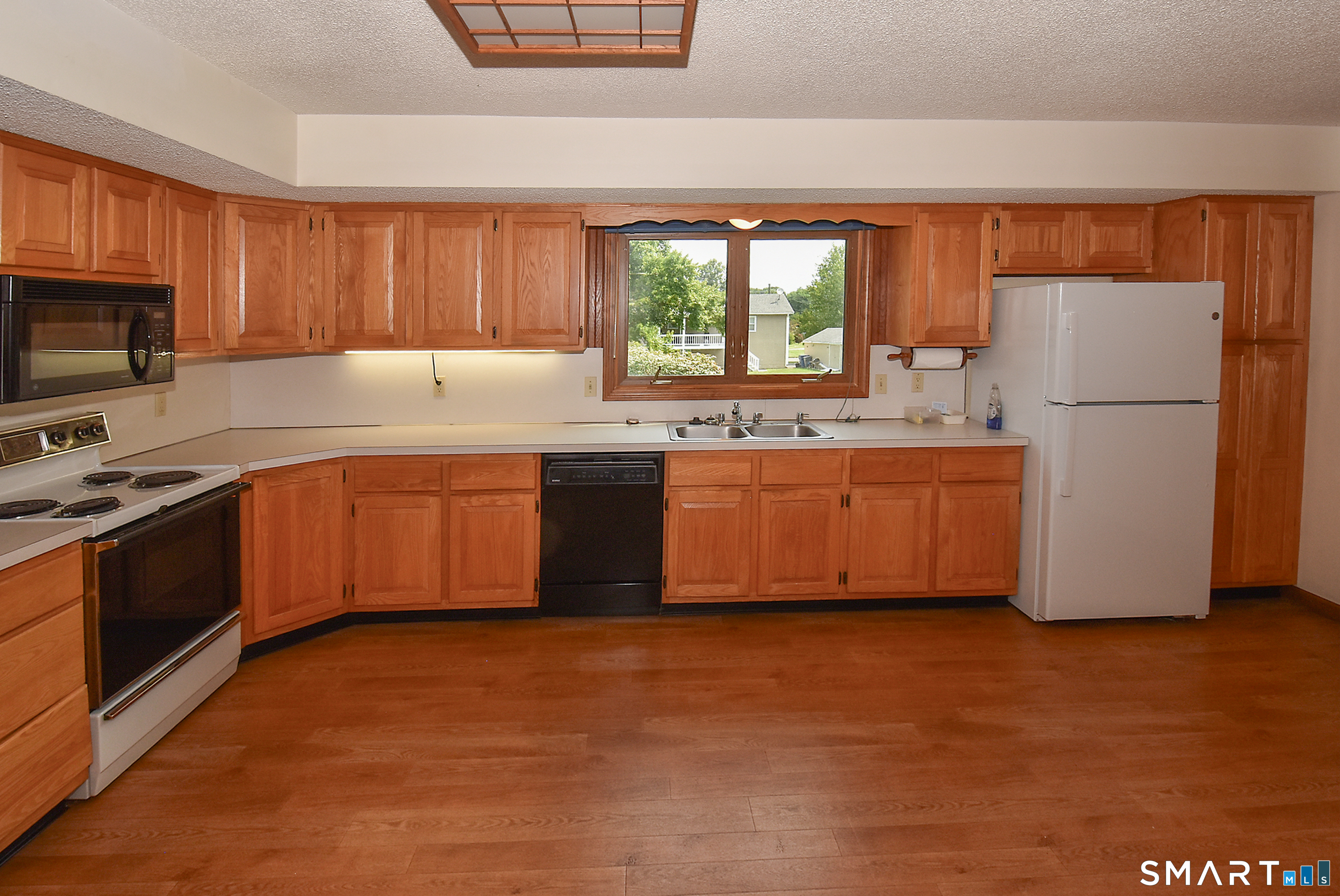 66 Country Club Drive Windsor CT 06095