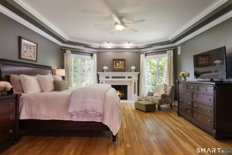 5 Grosvenor Place Farmington CT 06032