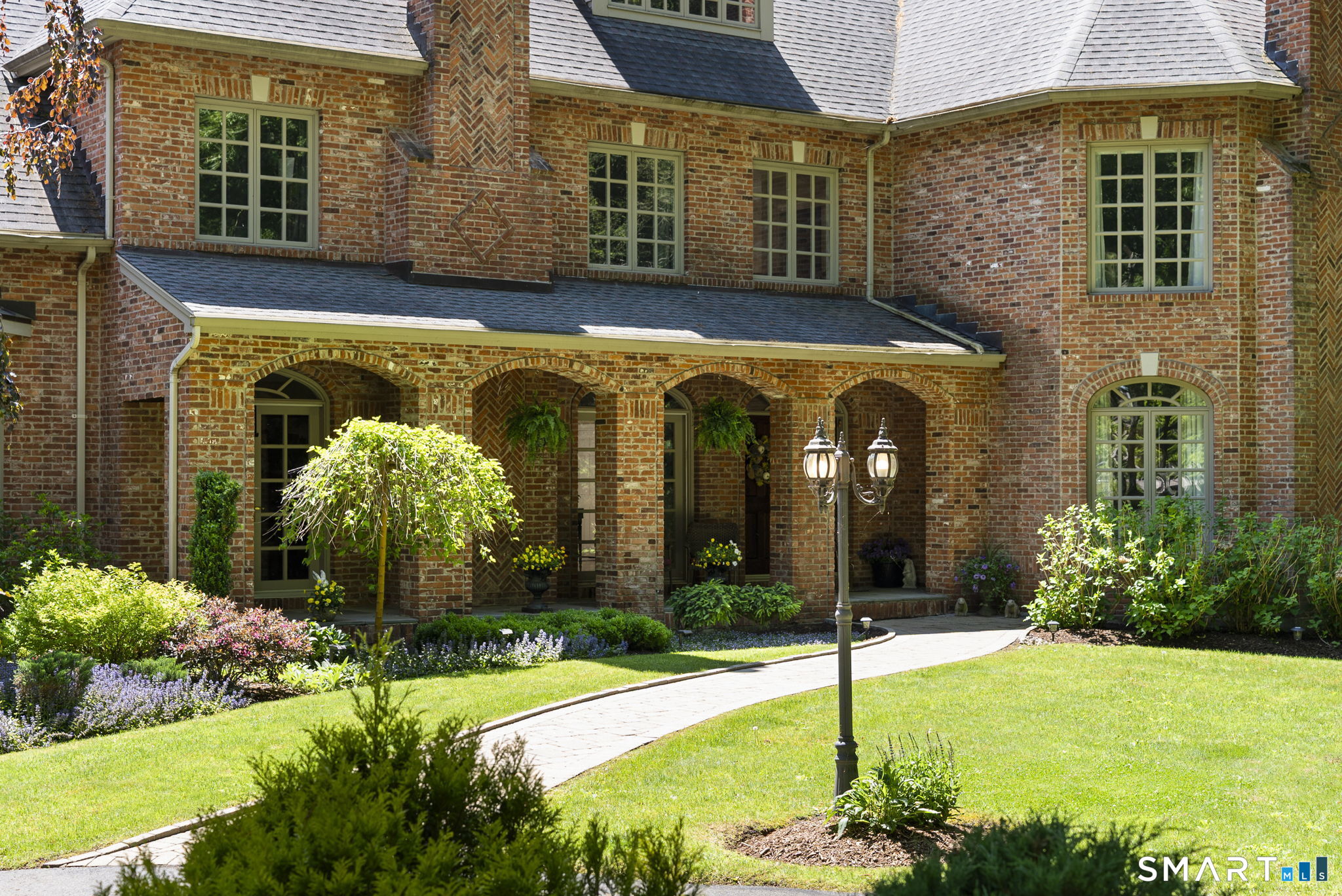 5 Grosvenor Place Farmington CT 06032