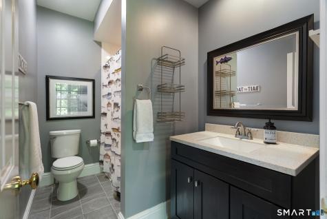 5 Grosvenor Place Farmington CT 06032
