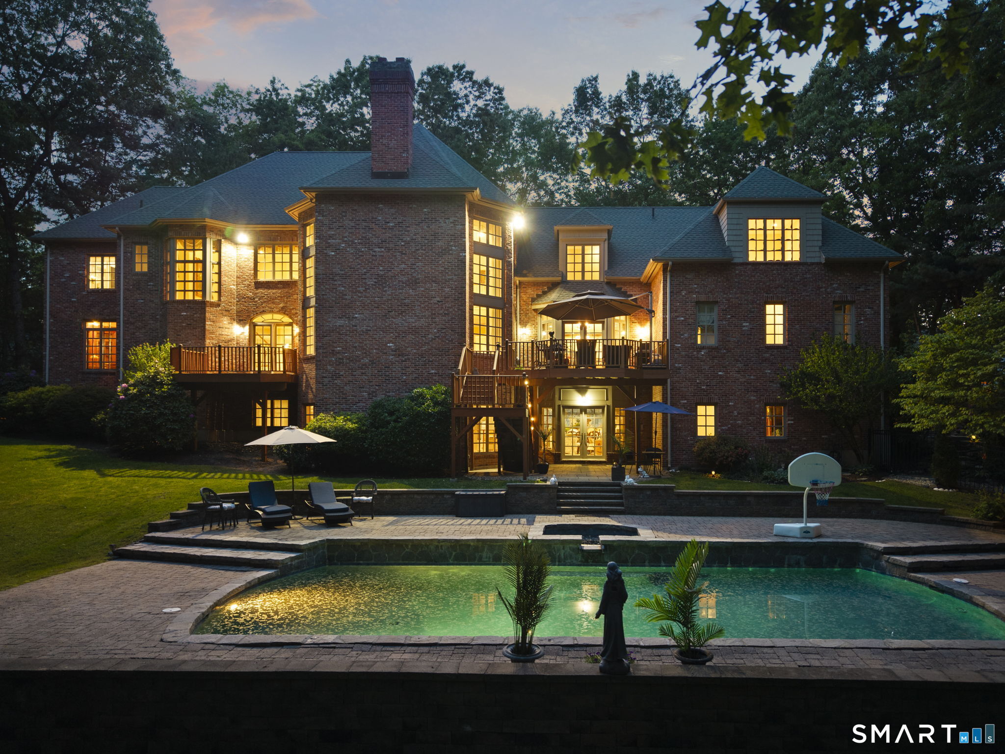 5 Grosvenor Place Farmington CT 06032