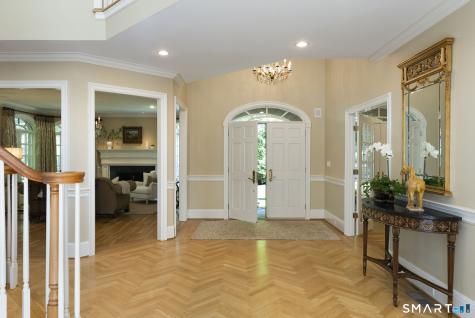 5 Grosvenor Place Farmington CT 06032