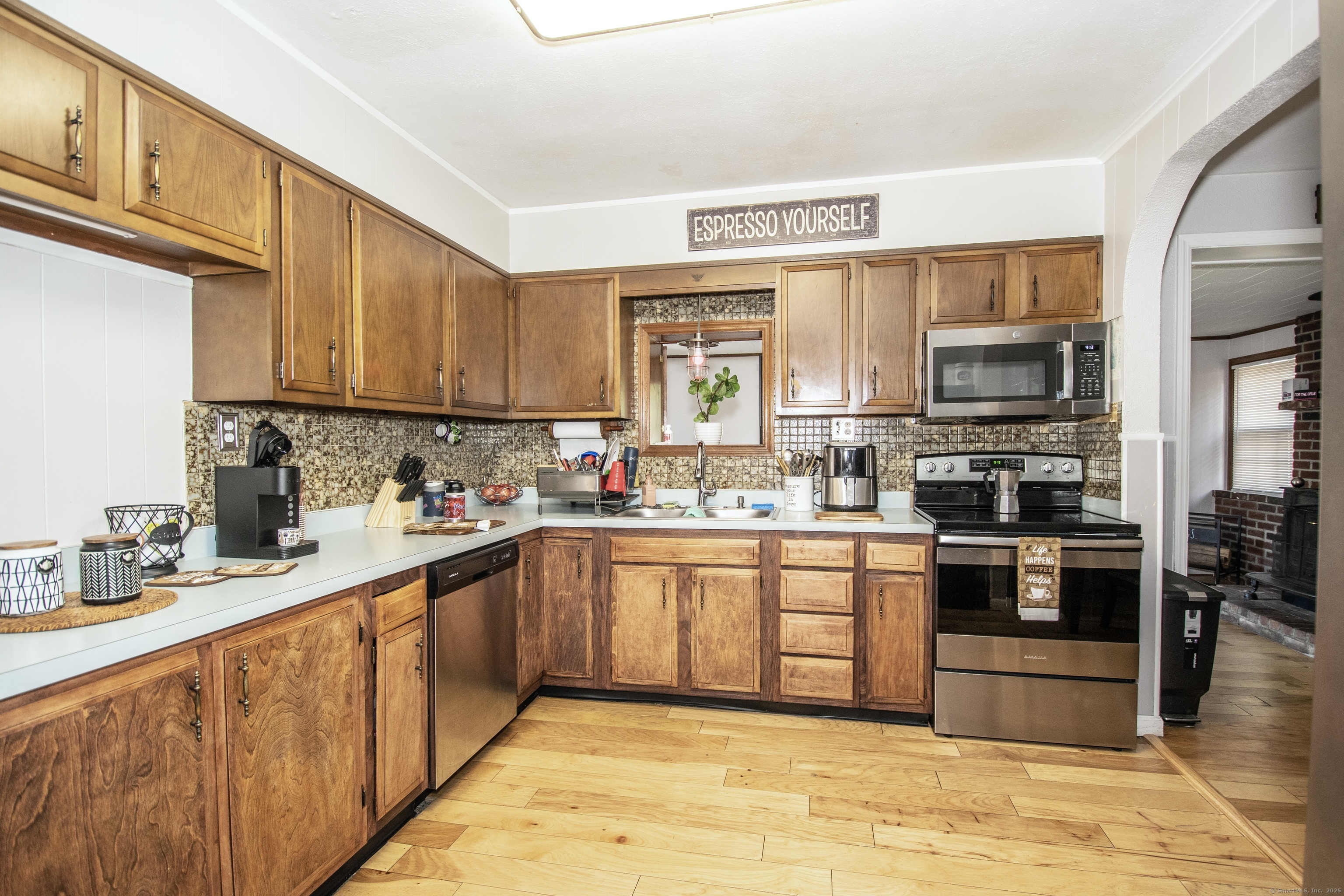 15 Summer Street Enfield CT 06082