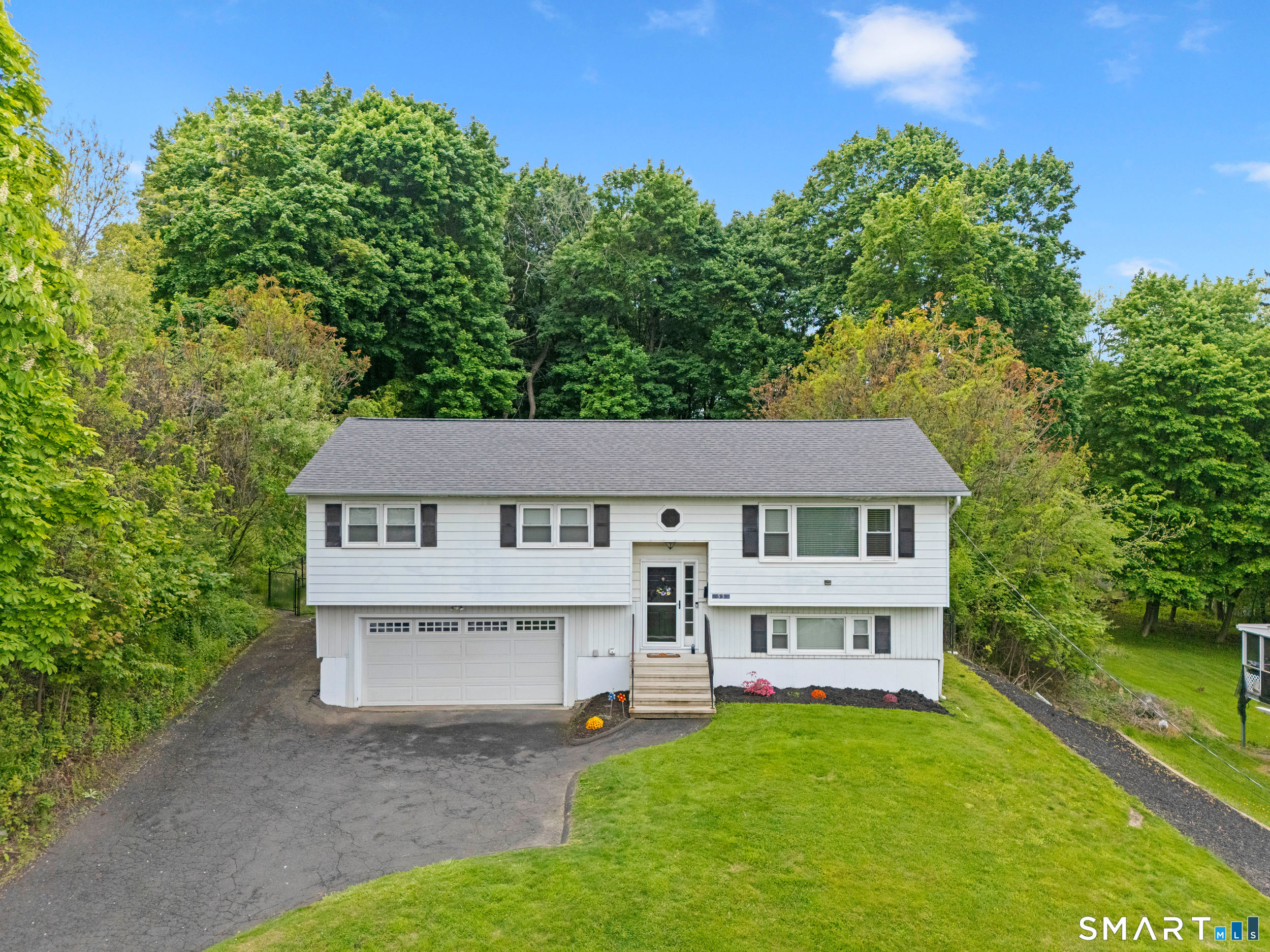 55 Hoyts Hill Bethel CT 06801
