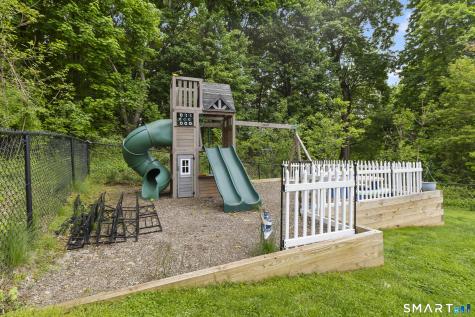 55 Hoyts Hill Bethel CT 06801
