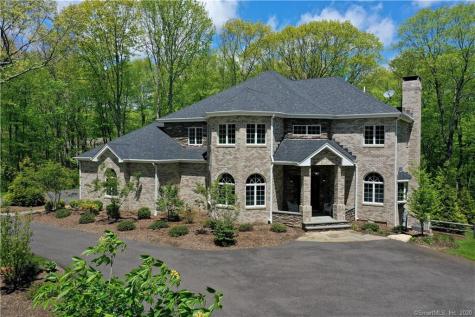 100 Hickory Knoll Drive Easton CT 06612