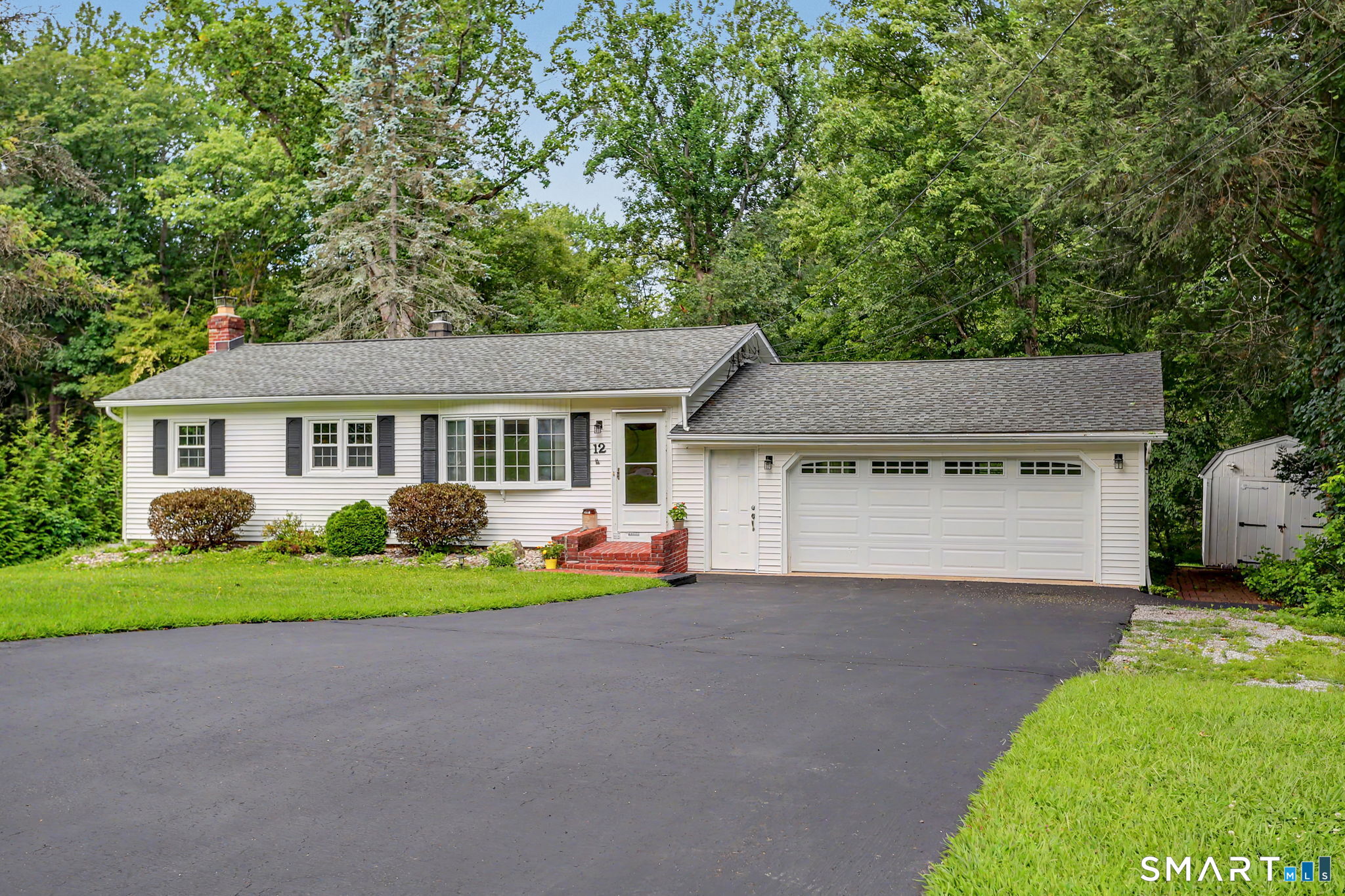 12 Cedarwood Lane Shelton CT 06484