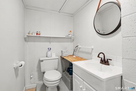 12 Cedarwood Lane Shelton CT 06484