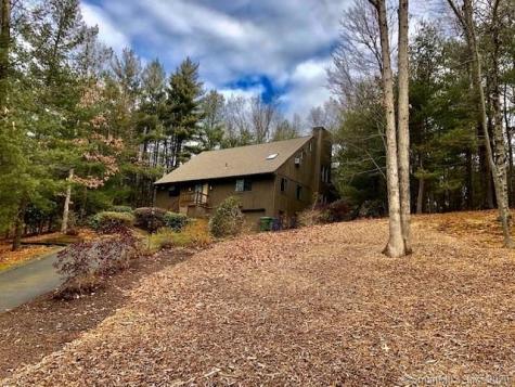 37 Banks Road Simsbury CT 06070
