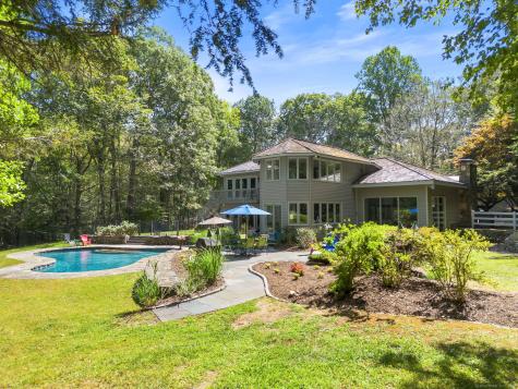 24 Roxbury Road Woodbury CT 06798