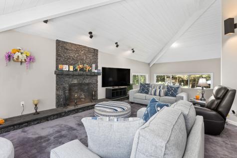 24 Roxbury Road Woodbury CT 06798