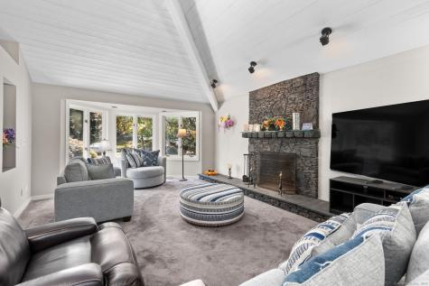 24 Roxbury Road Woodbury CT 06798