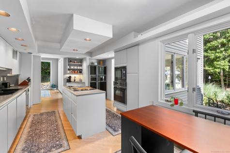 24 Roxbury Road Woodbury CT 06798